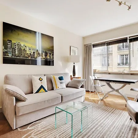 Magnifique Champs-de-mars Apartment *