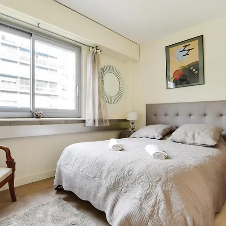 Magnifique Champs-de-mars Apartment *